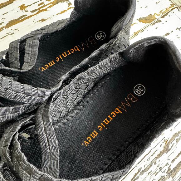 Bernie Mev. Black Strappy Wedge Platform Shoes Size 39 or U.S. Size 8 Woven - Picture 4 of 9